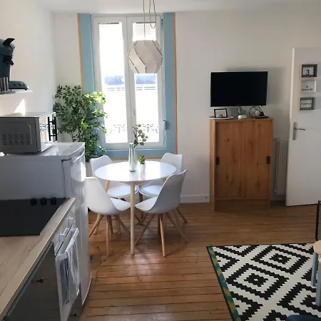 Apartment Le Grand Est Scandinave, Centre Ville, Proche Cathedrale *