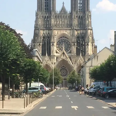 Lägenhet Le Grand Est Scandinave, Centre Ville, Proche Cathedrale *
