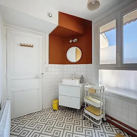 Le Grand Est Scandinave, Centre Ville, Proche Cathedrale Apartment *