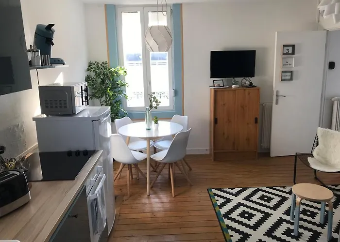 Apartment Le Grand Est Scandinave, Centre Ville, Proche Cathedrale *